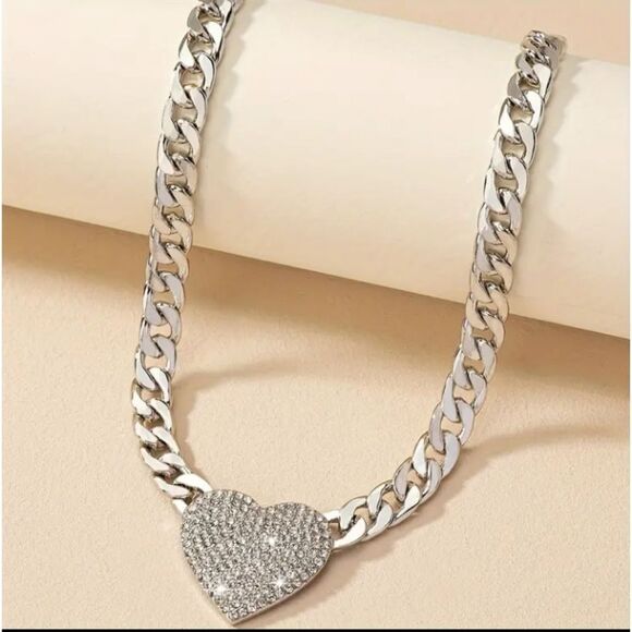 NEW SILVER RHINESTONE HEART CUBAN CHAIN LINK LAYER CHOKER NECKLACE - Picture 2 of 4